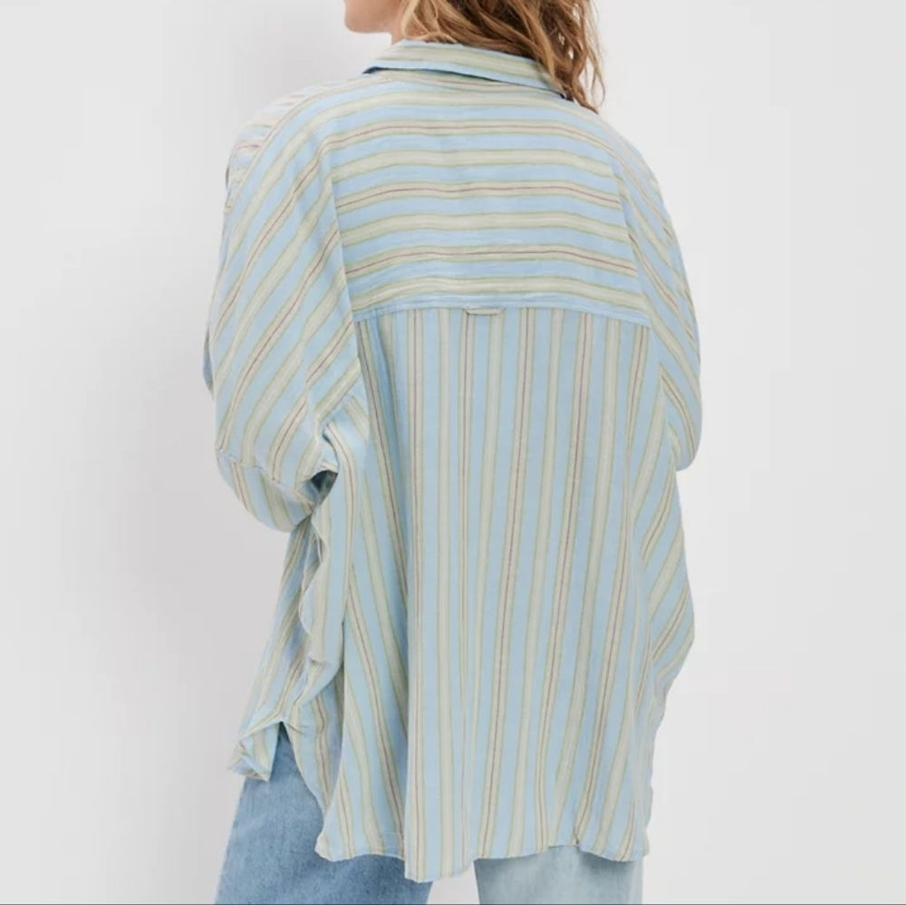 American Eagle Oversized Button Up - image 3